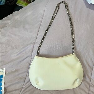 Chic Cream Shoulder Bag with Chain Strap